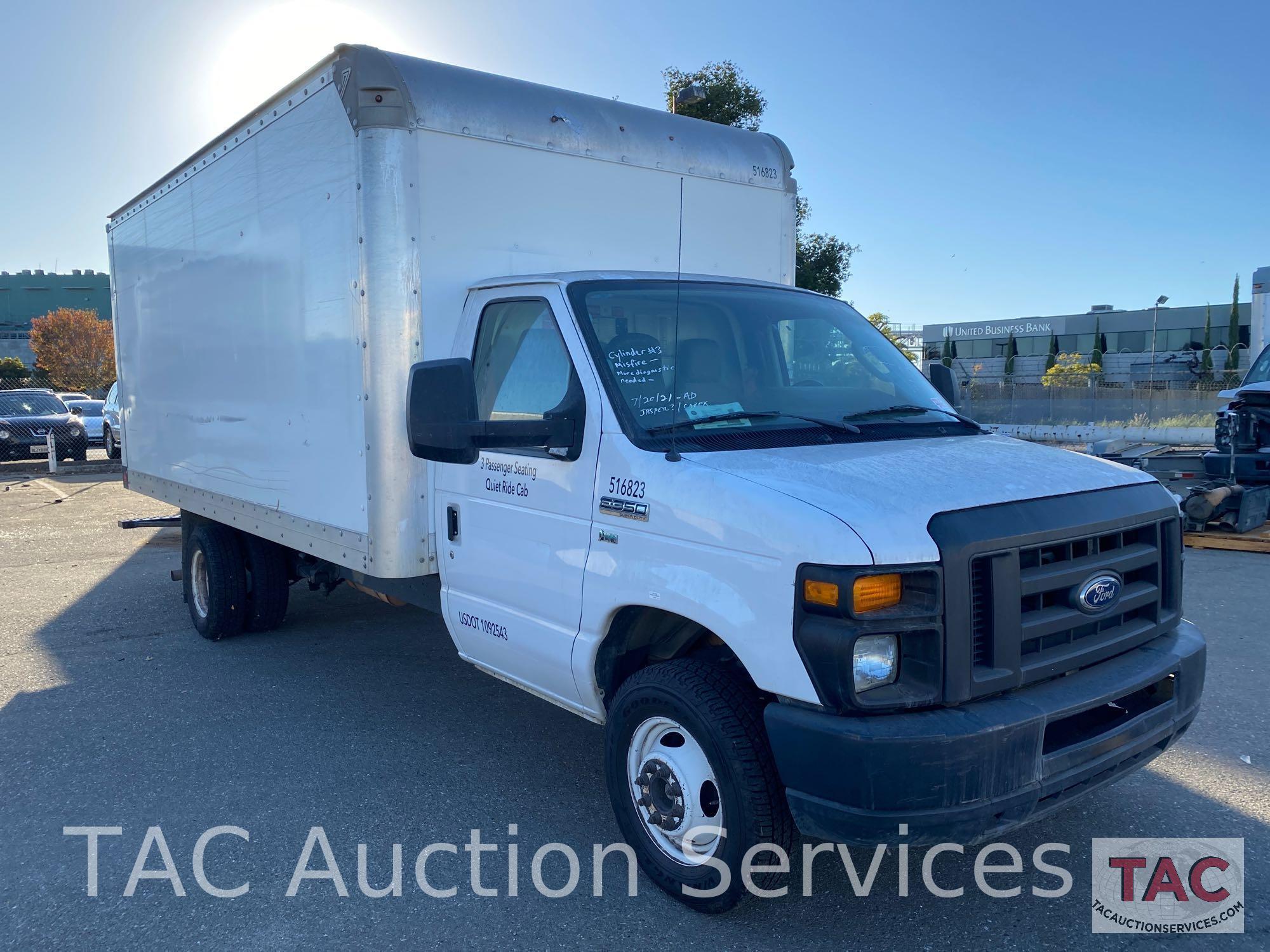 2015 Ford Econoline E-350 Box Van