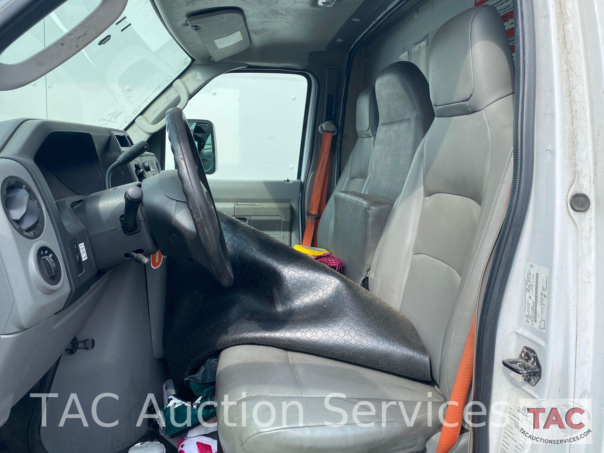 2014 Ford Econoline E-350 Box Van