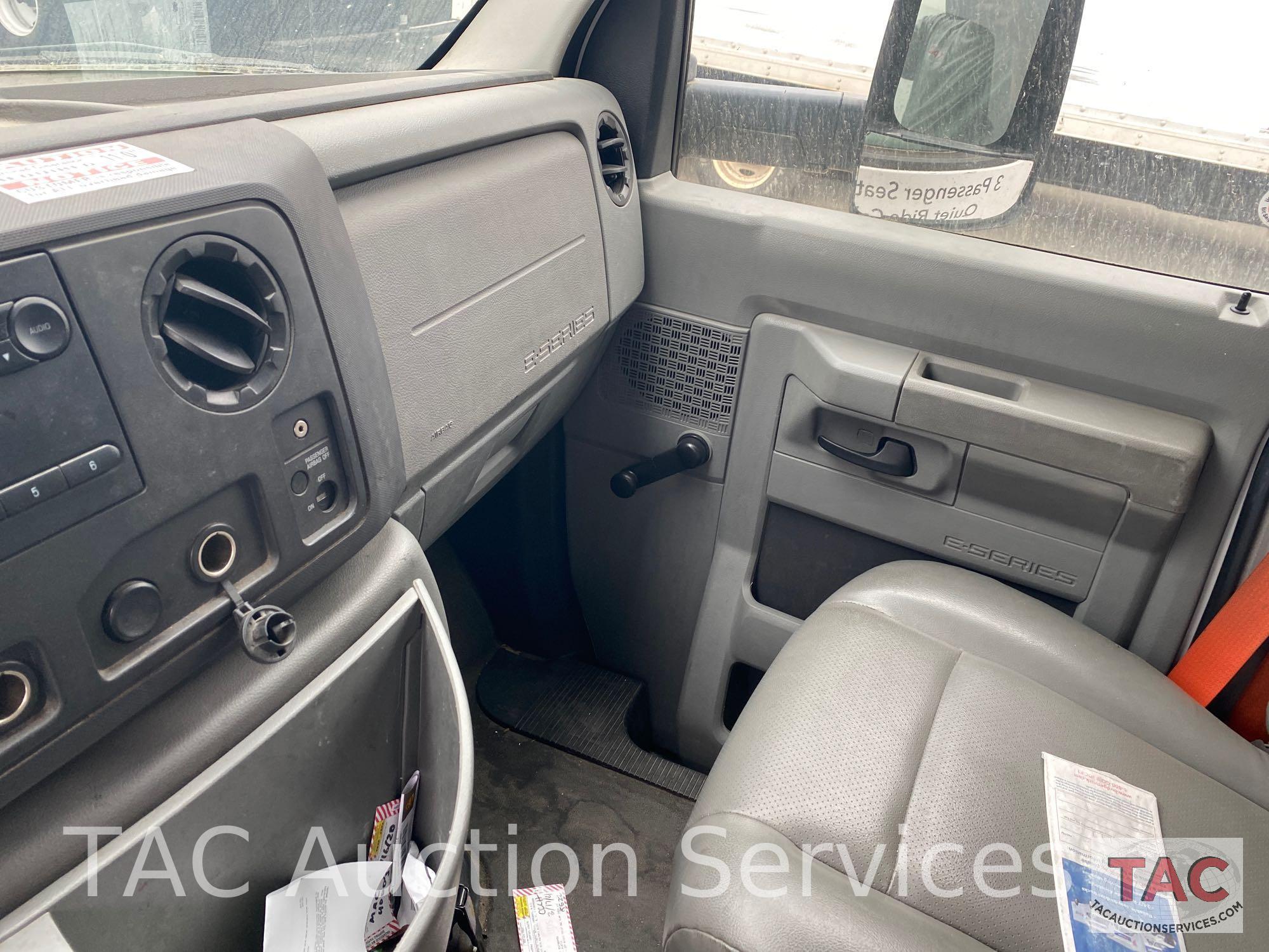 2013 Ford Econoline E-350 Box Van