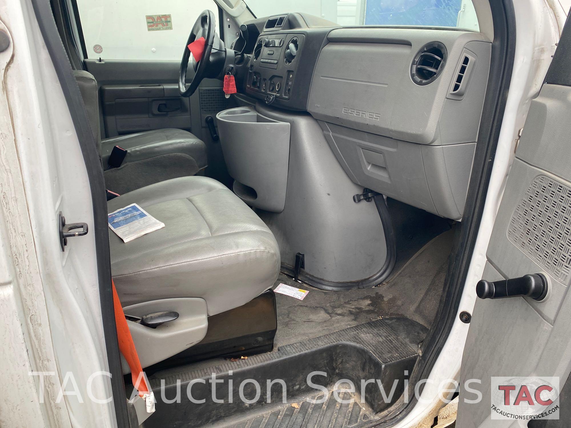 2013 Ford Econoline E-350 Box Van