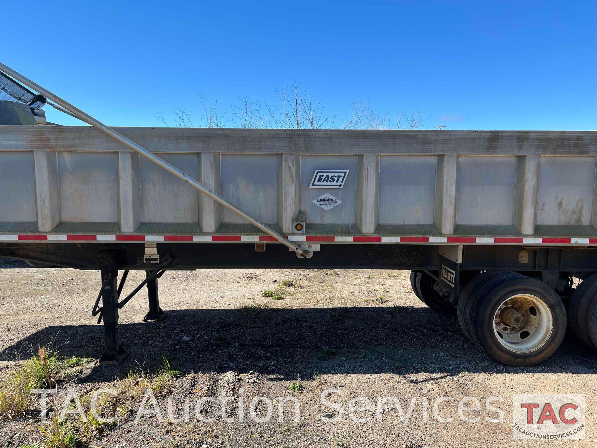 2007 East Dump Trailer