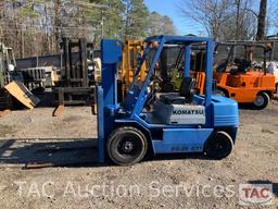 Komatsu FG-25 Forklift