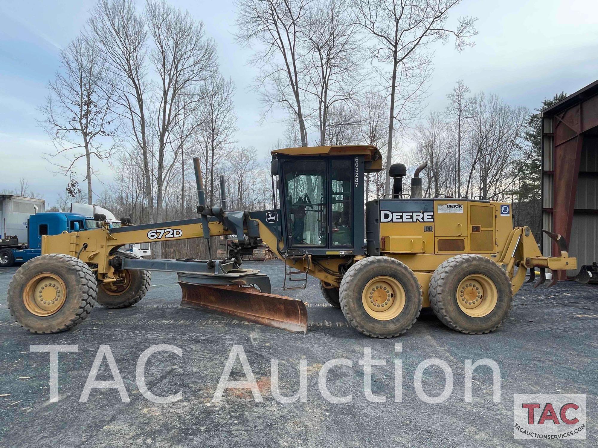 John Deere 672D Motor Grader