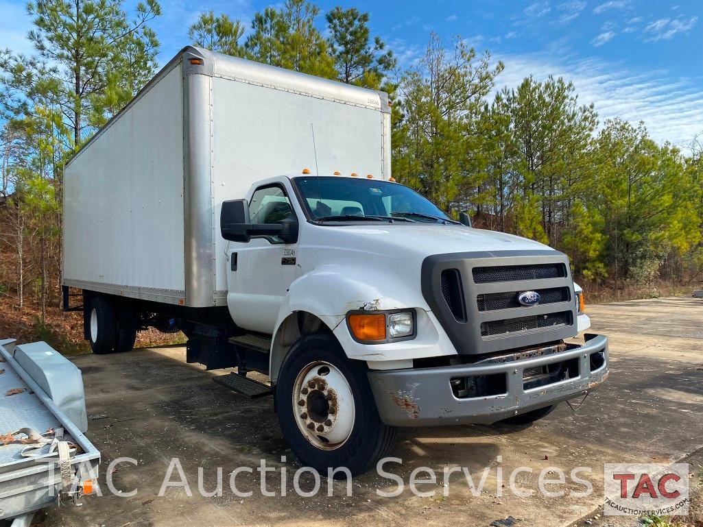 2013 Ford F-750 Box Truck