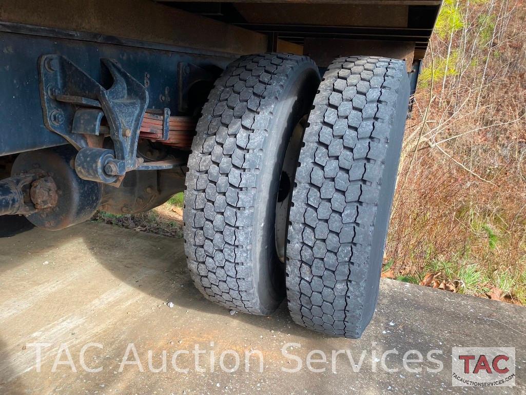 2013 Ford F-750 Box Truck