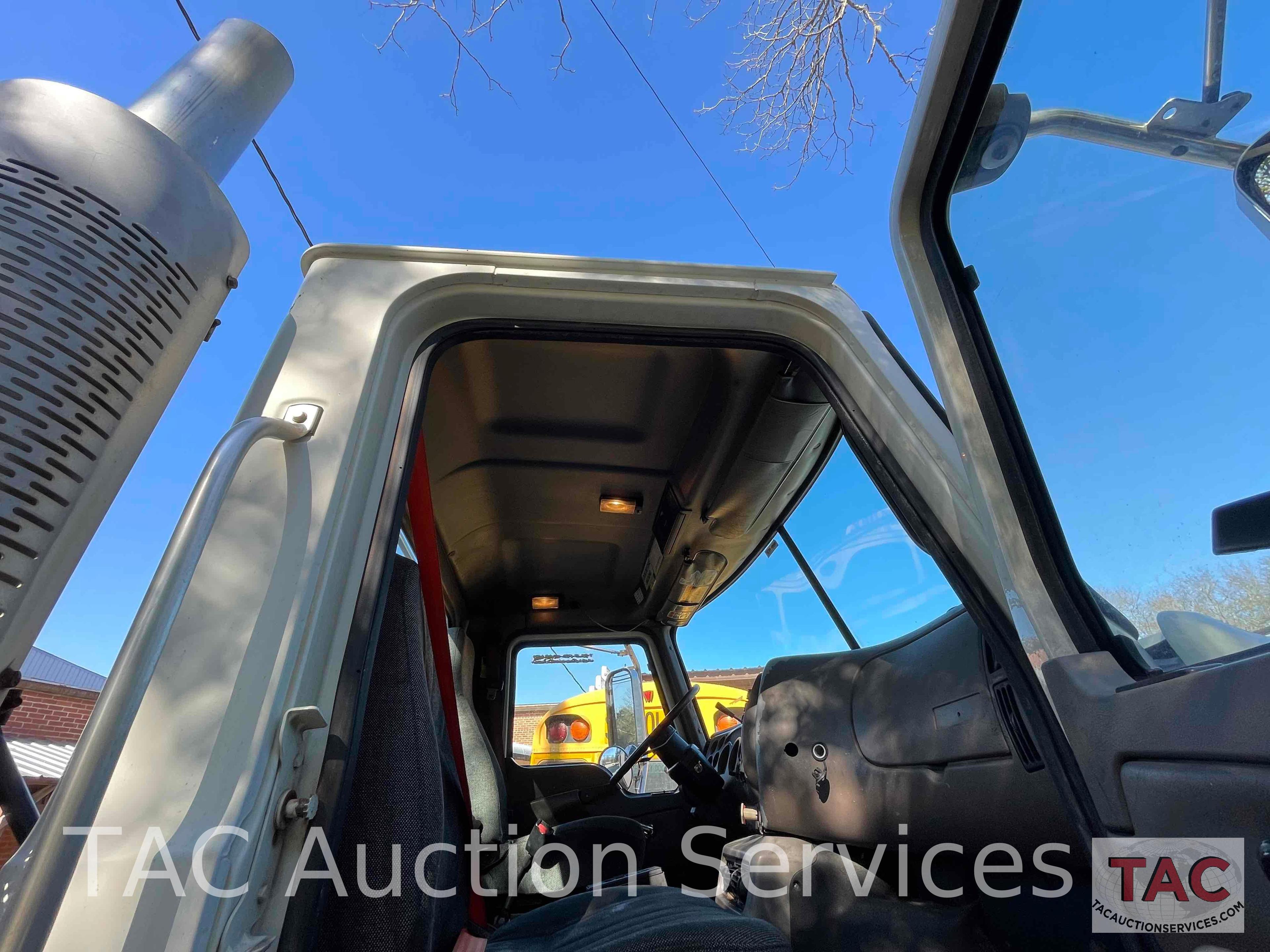 2007 Mack CXN613 Day Cab