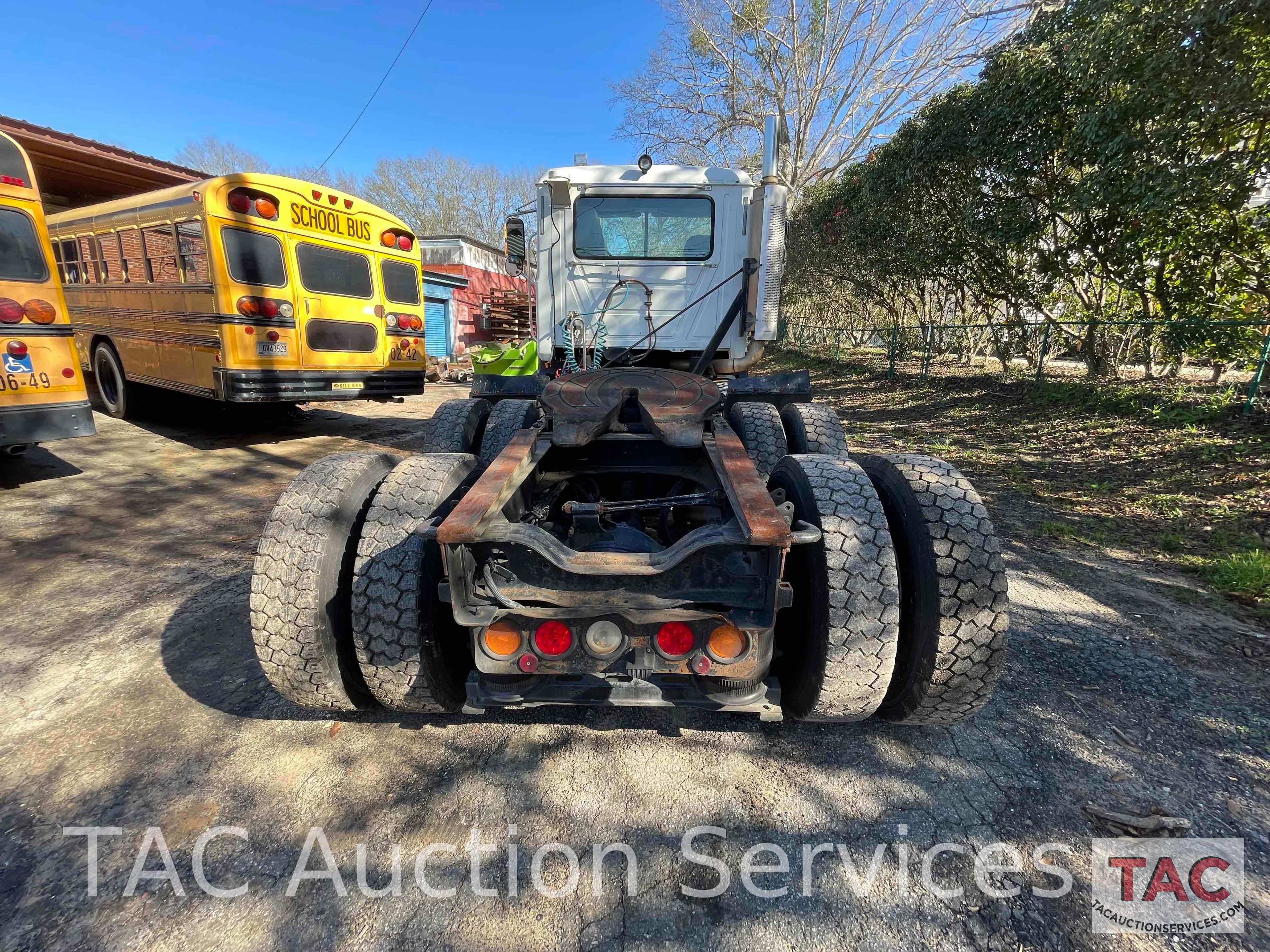 2007 Mack CXN613 Day Cab