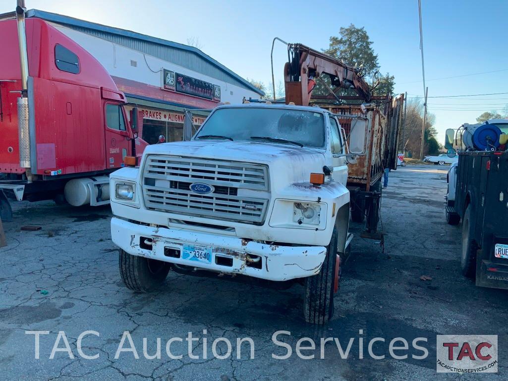 1991 Ford F700 Grapple Truck