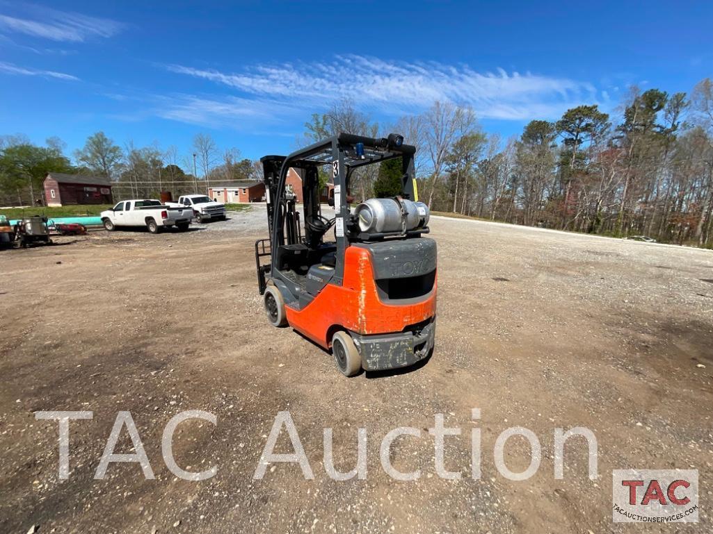 2017 Toyota 8FGCU25 LP 5000lb Forklift