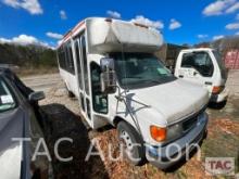 2004 Ford E-450 Super Duty (21) Passenger Bus