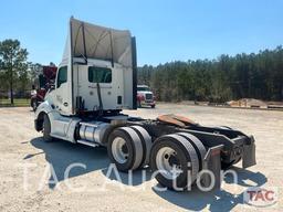 2016 Kenworth T680 Day Cab