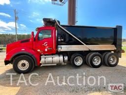 2016 Kenworth T880 Tri-Axle Dump Truck