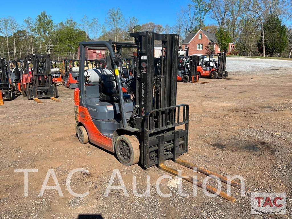 2016 Toyota 8FGCU25 5000lb Forklift