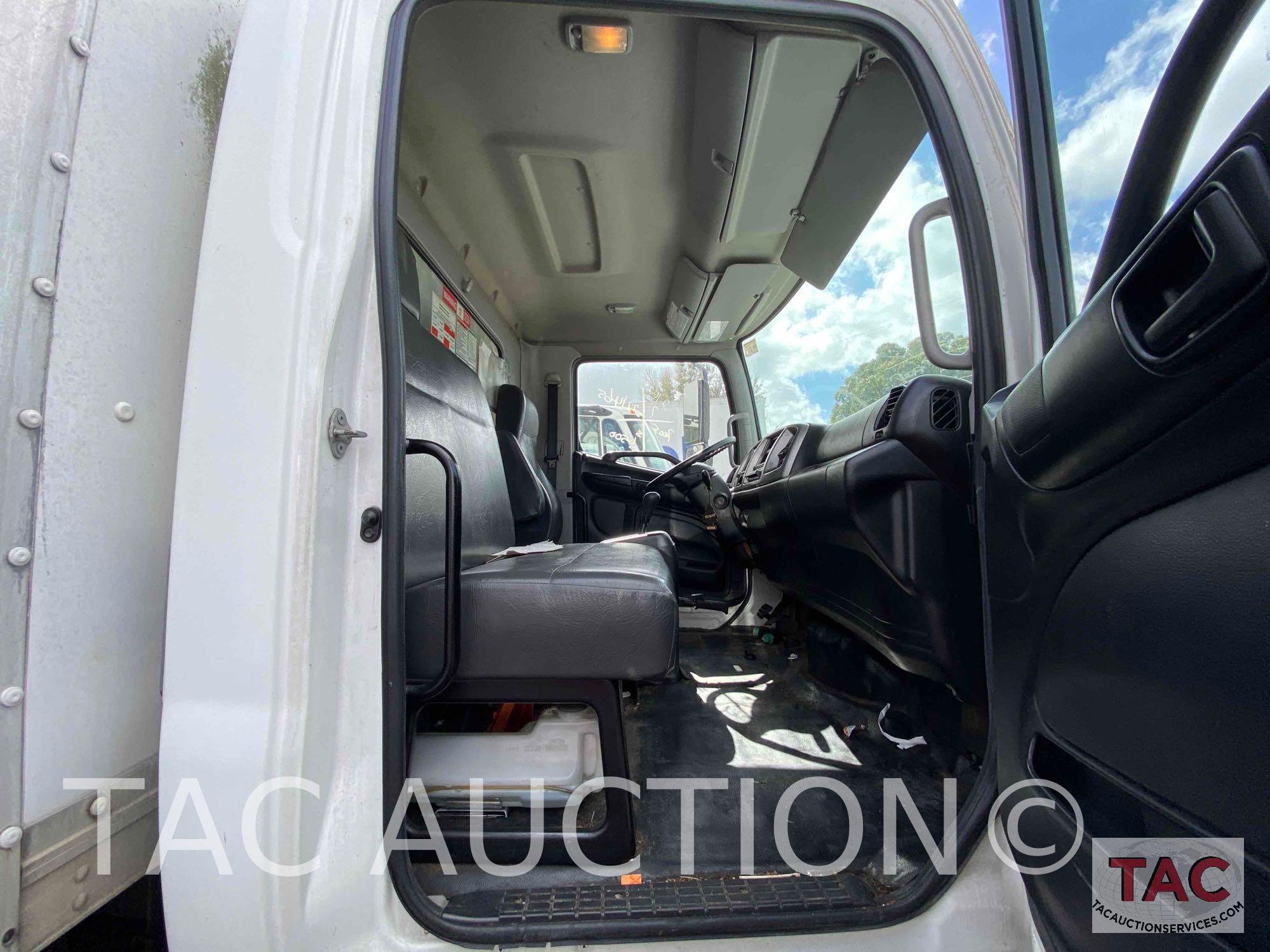 2016 Hino 268 26ft Box Truck