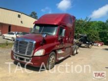 2017 Freightliner Cascadia Sleeper Truck