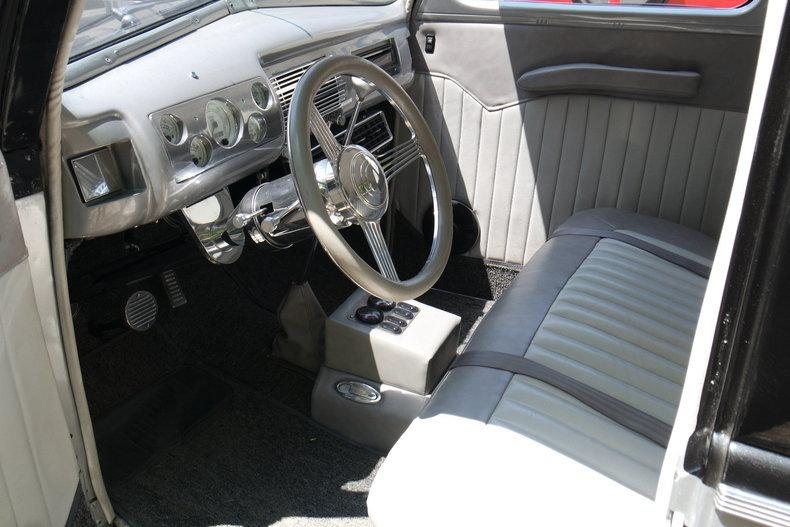 1940 Ford Standard Street Rod