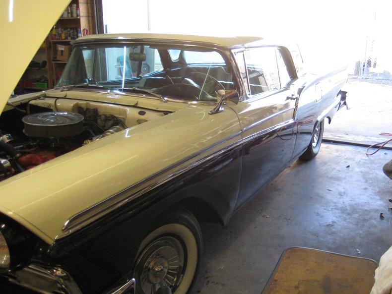 1957 Ford Fairlane 500 Skyliner Retractable Hardtop