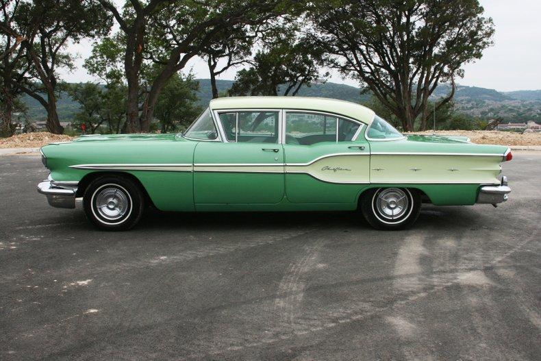 1958 Pontiac Chieftain