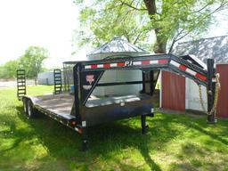 2016 PJ Trailers gooseneck trailer