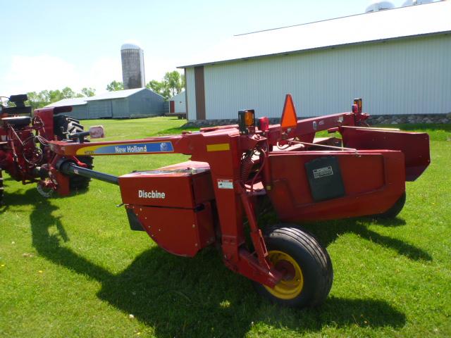 New Holland H7230 discbine