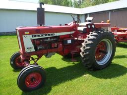 International 706 Tractor