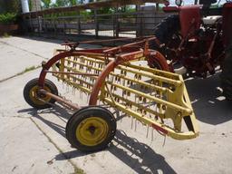 New Holland 258 side delivery rake