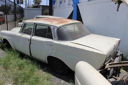 1967 Mercedes 230S Fintail