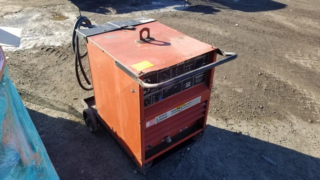 Lincoln Idealarc Welder