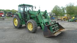 John Deere 7600 Tractor