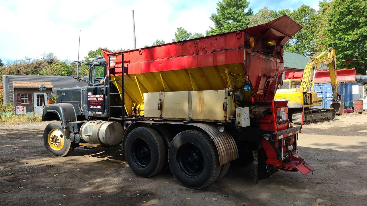 Mack 10 wheeler with plow and sander