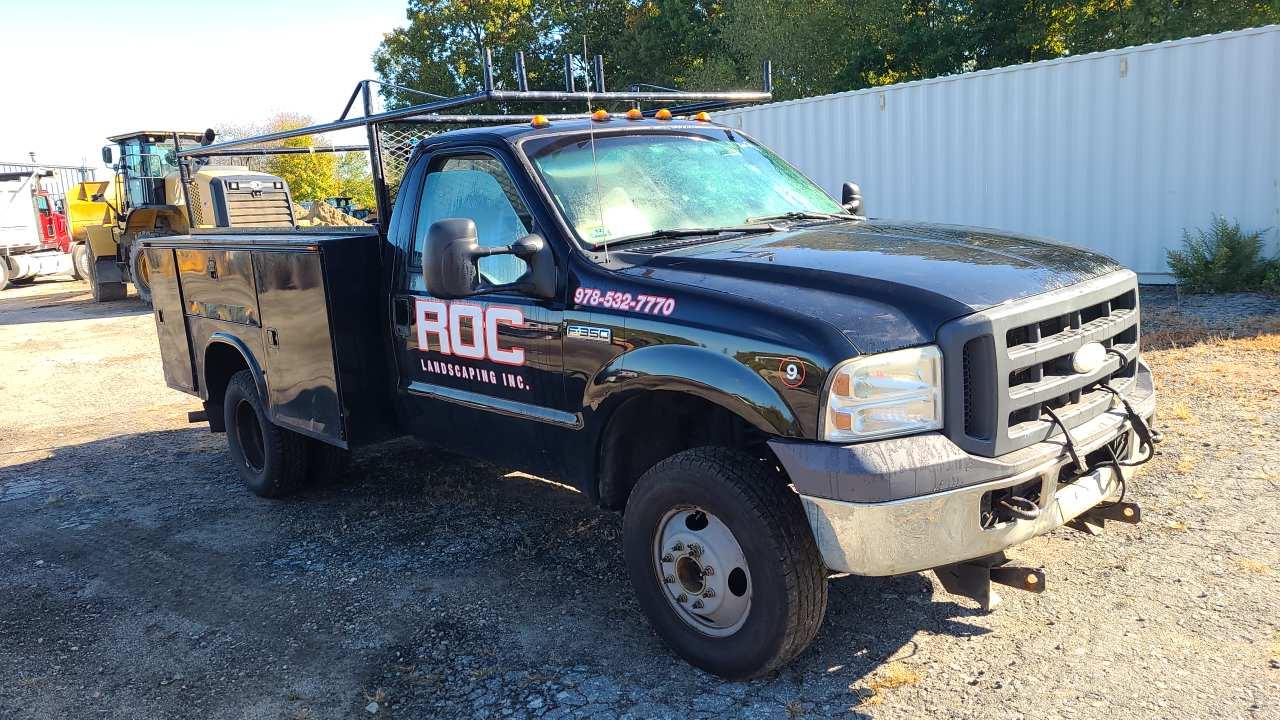 2005 Ford F350 Utility Truck