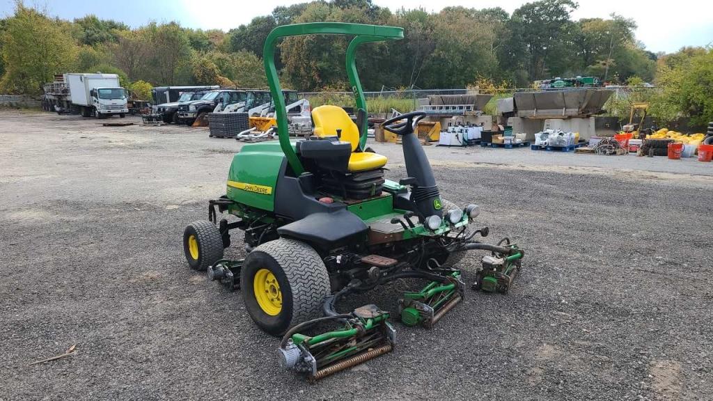 John Deere 7500 E Cut Mower