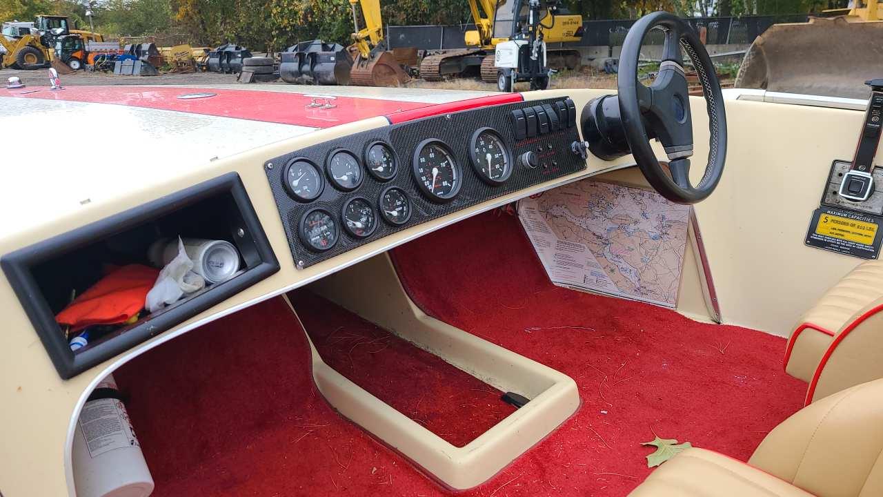 1986 Donzi Boat