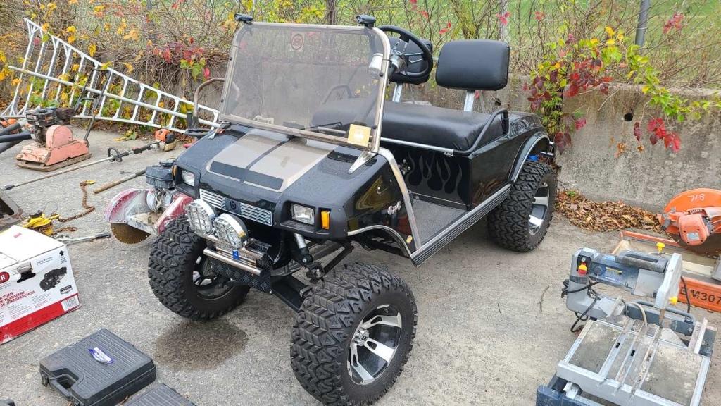 Club Car Custom Golf Cart