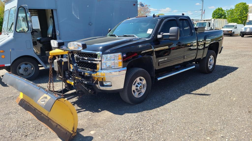 2013 chevy 2500hd with plow