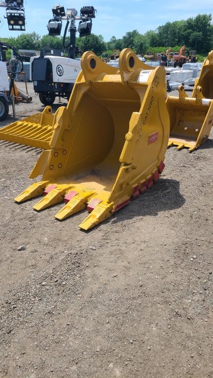 New Teran Cat 325d 36" Bucket