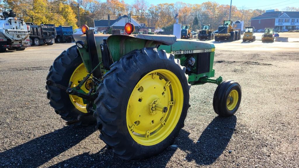 John Deere 2440B Tractor