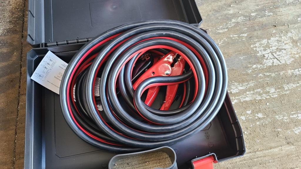 New HD 25 Ft Booster Cables