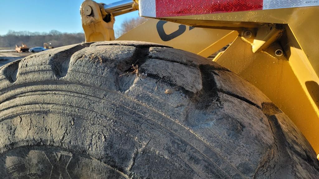 Cat 966D Wheel Loader