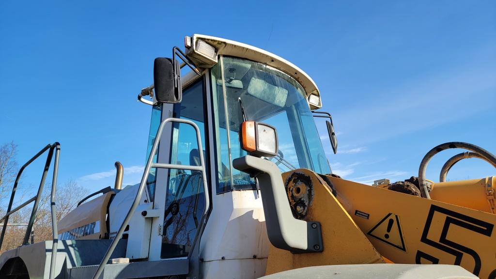 2005 LIEBHERR L580 WHEEL LOADER