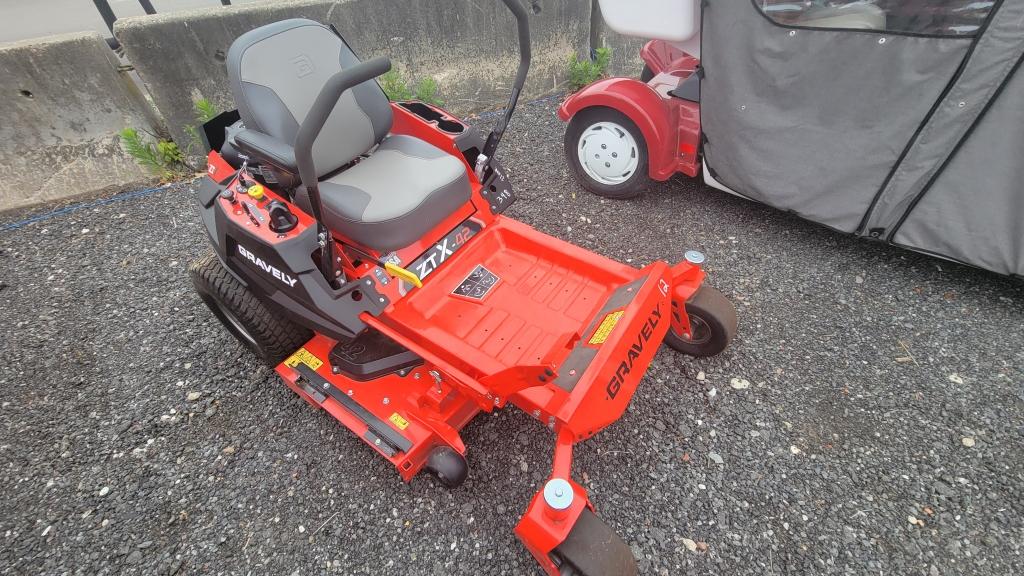 Gravely zyx 42 zero turn mower