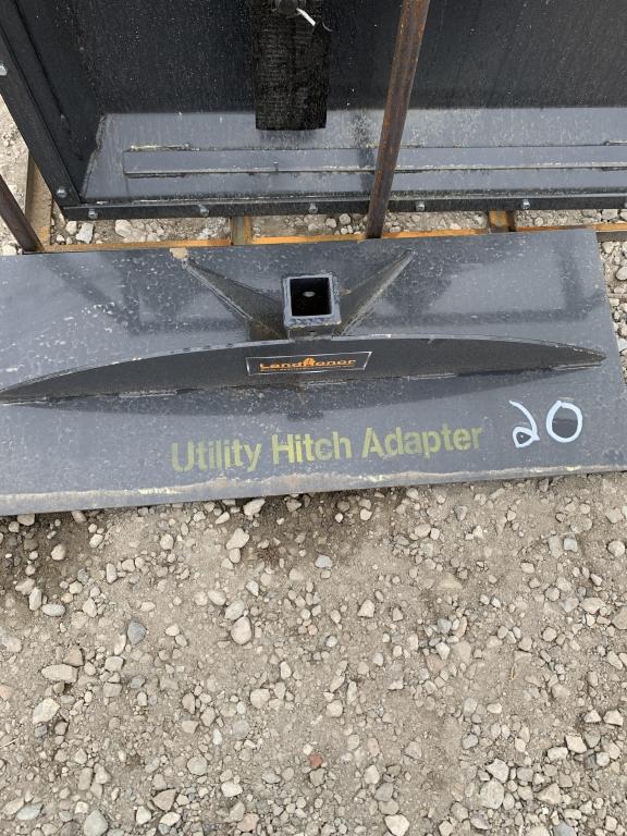 Skid steer utility hitch adapter