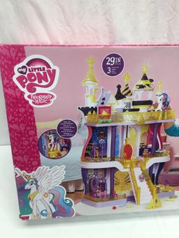 My Little Pony Friendship is Magic Canterlot Castle Explore Equestria