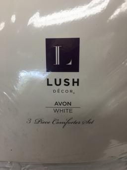 LUSH Décor Avon White 3 Piece Comforter Set/Queen