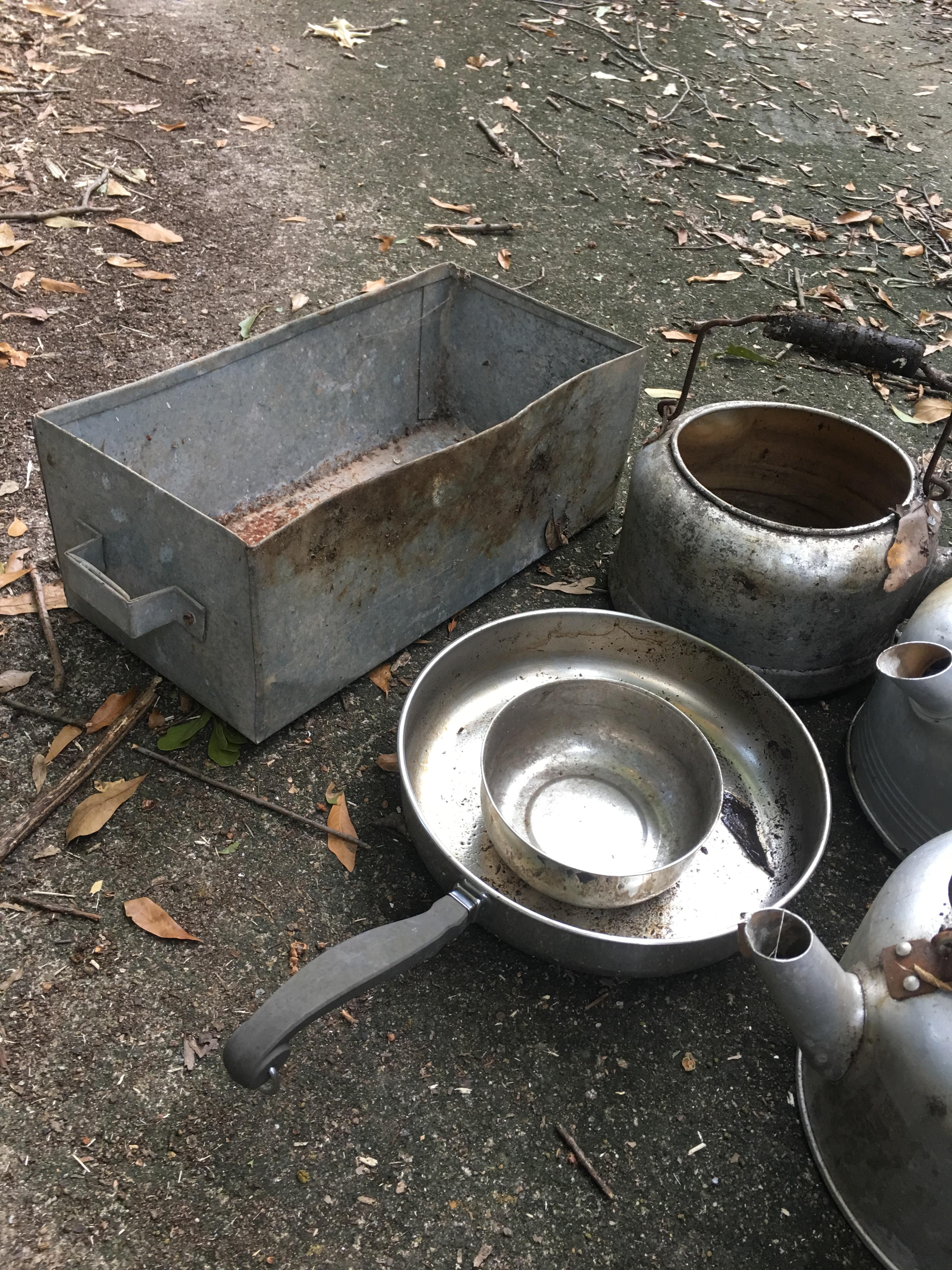 Box Lot/Aluminum Kettles, ETC (Local Pick Up Only)