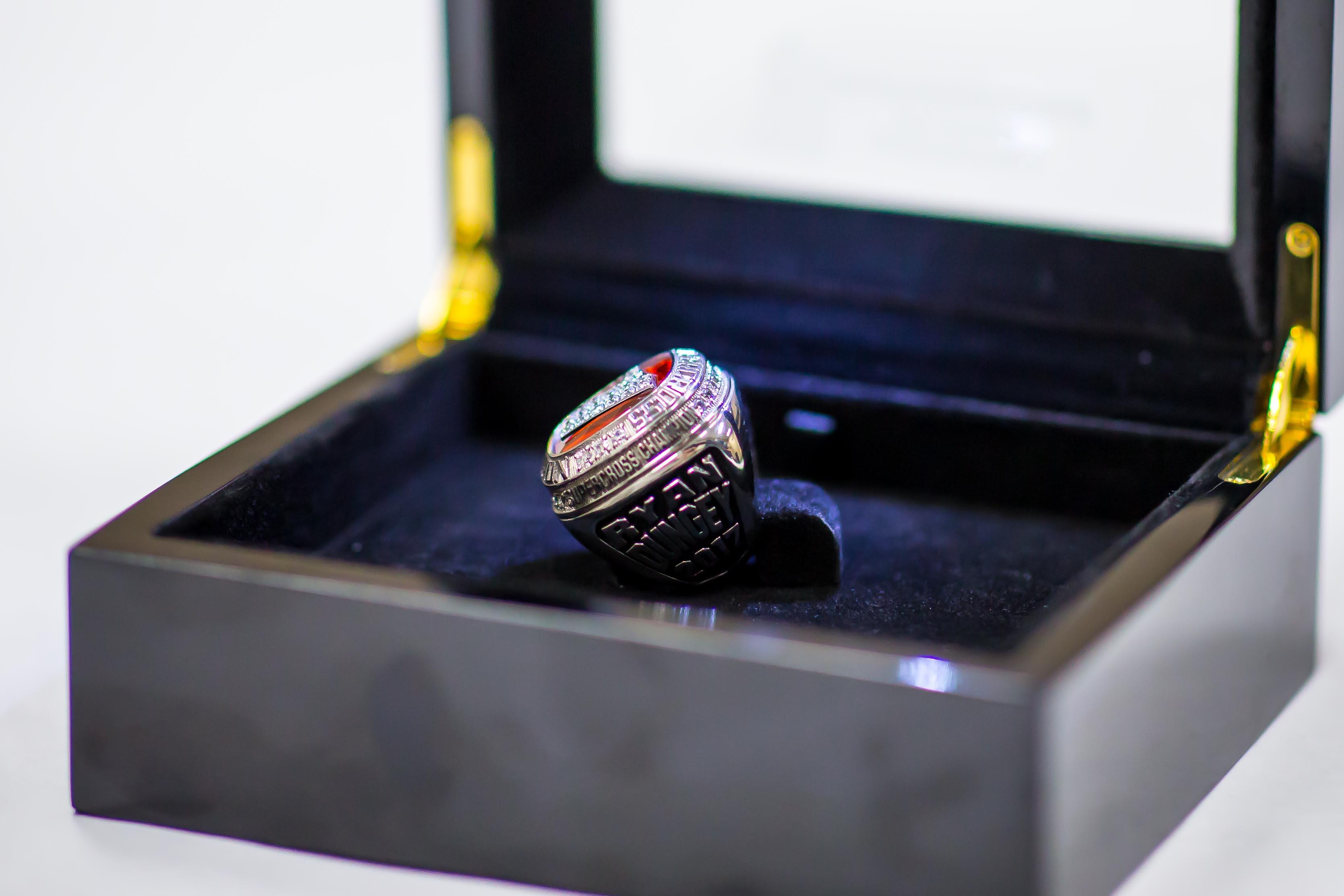 5 Ryan Dungey - Replica Ring and display case