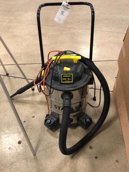 Stanley 5 1/2 Horse 10 Gallon Wet/Dry Vac