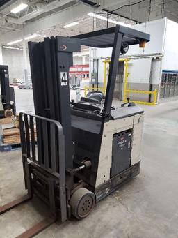 Crown RC3000 Series 36 Volt Counterbalanced Forklift