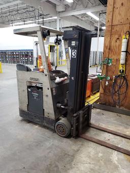 Crown RC3000 Series 36 Volt Counterbalanced Forklift