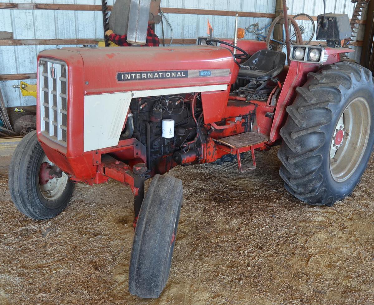 Case IH 674